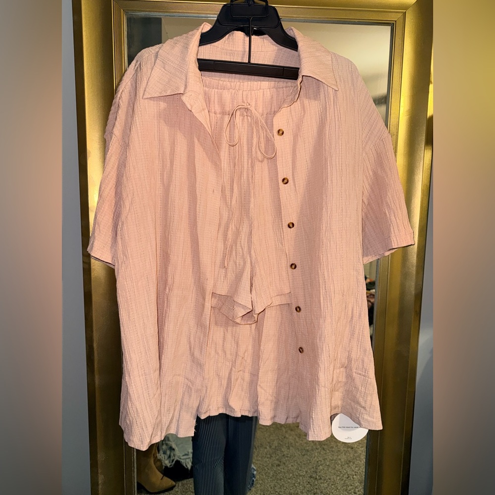 SHEIN Light Pink Button-Down Short Sleeve Blouse